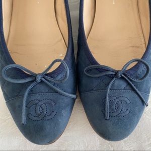 Chanel navy suede cap toe quilted flats